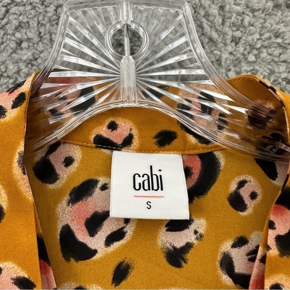 CAbi Prowl Leopard Cheetah Animal Print Sleeveless V Neck Blouse Women's Small - Picture 4 of 8